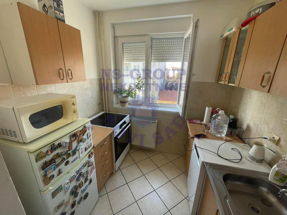 Slika 6 - Trosoban, 82m2, Podbara Novi Sad, sa terasom