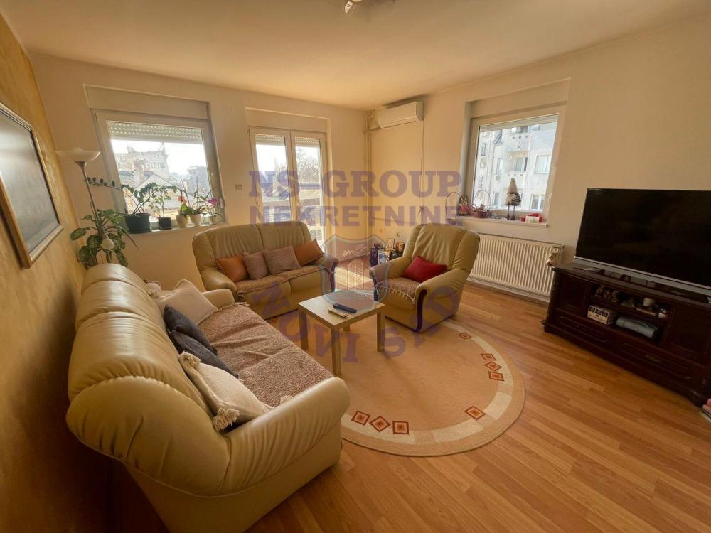 Glavna slika -Trosoban, 82m2, Podbara Novi Sad, sa terasom