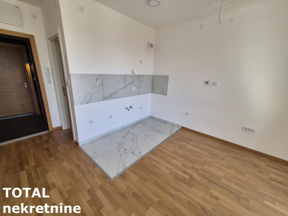 Slika 2 - Stan,NOVI SAD,TELEP,kv: 31.00, € 94550, ID: 1102202