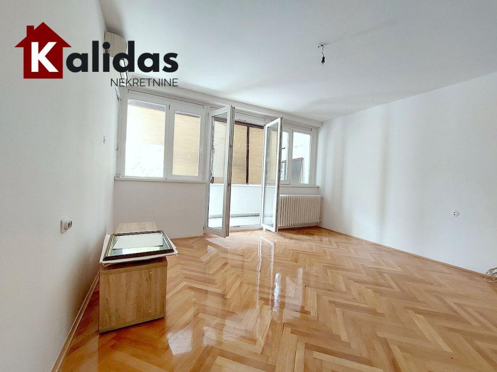 Slika 1 - Stan,NOVI SAD,ŽELEZNIČKA STANICA,kv: 56, € 146260, ID: 1008704