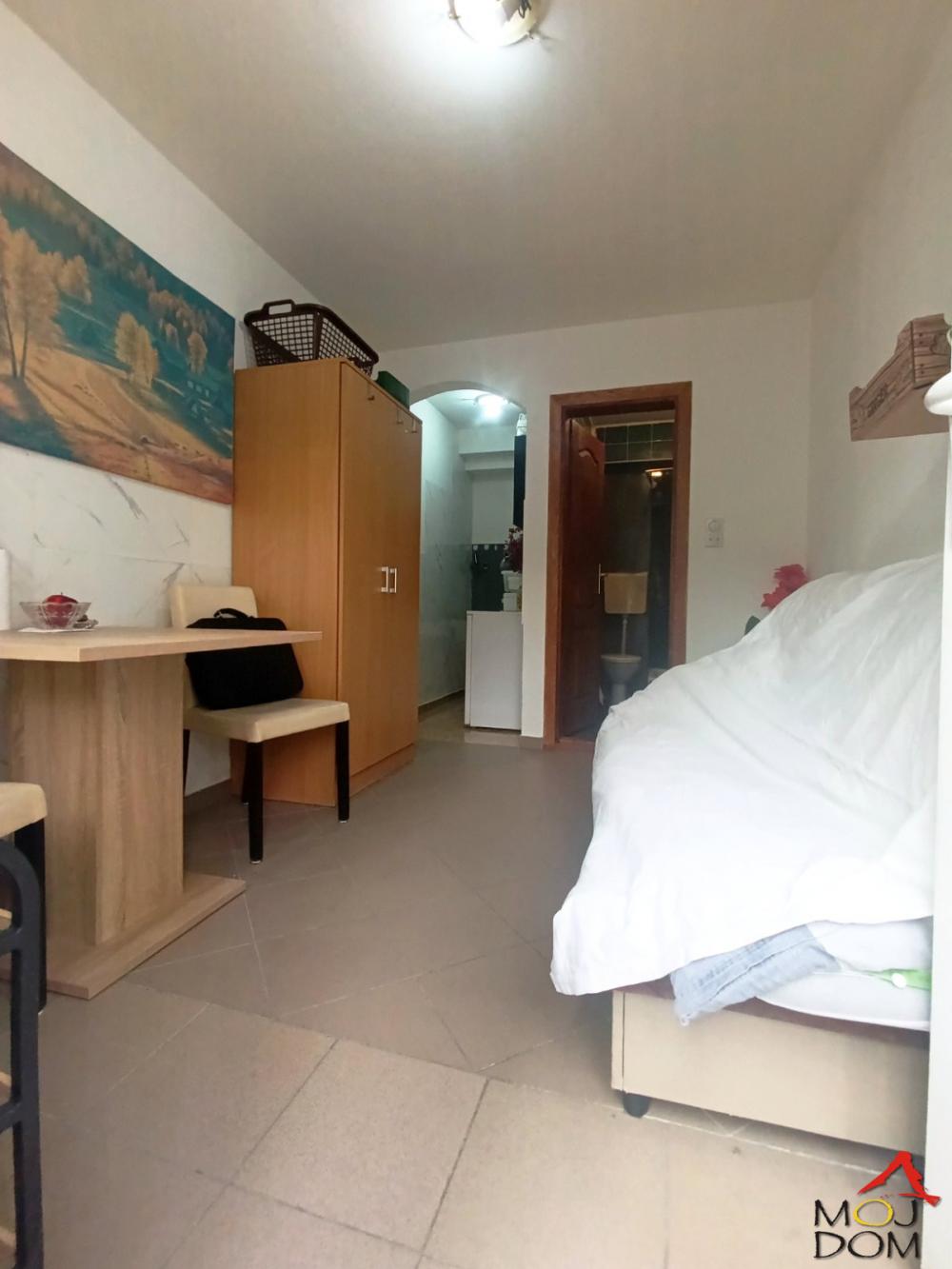 Slika 2 - Stan,NOVI SAD,AVIJACIJA,kv: 13, € 40150, ID: 1032092