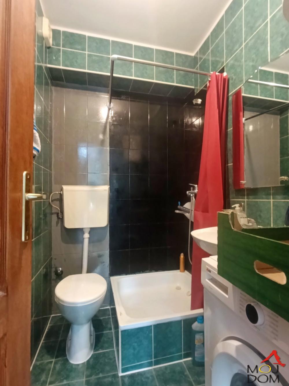 Slika 4 - Stan,NOVI SAD,AVIJACIJA,kv: 13, € 40150, ID: 1032092