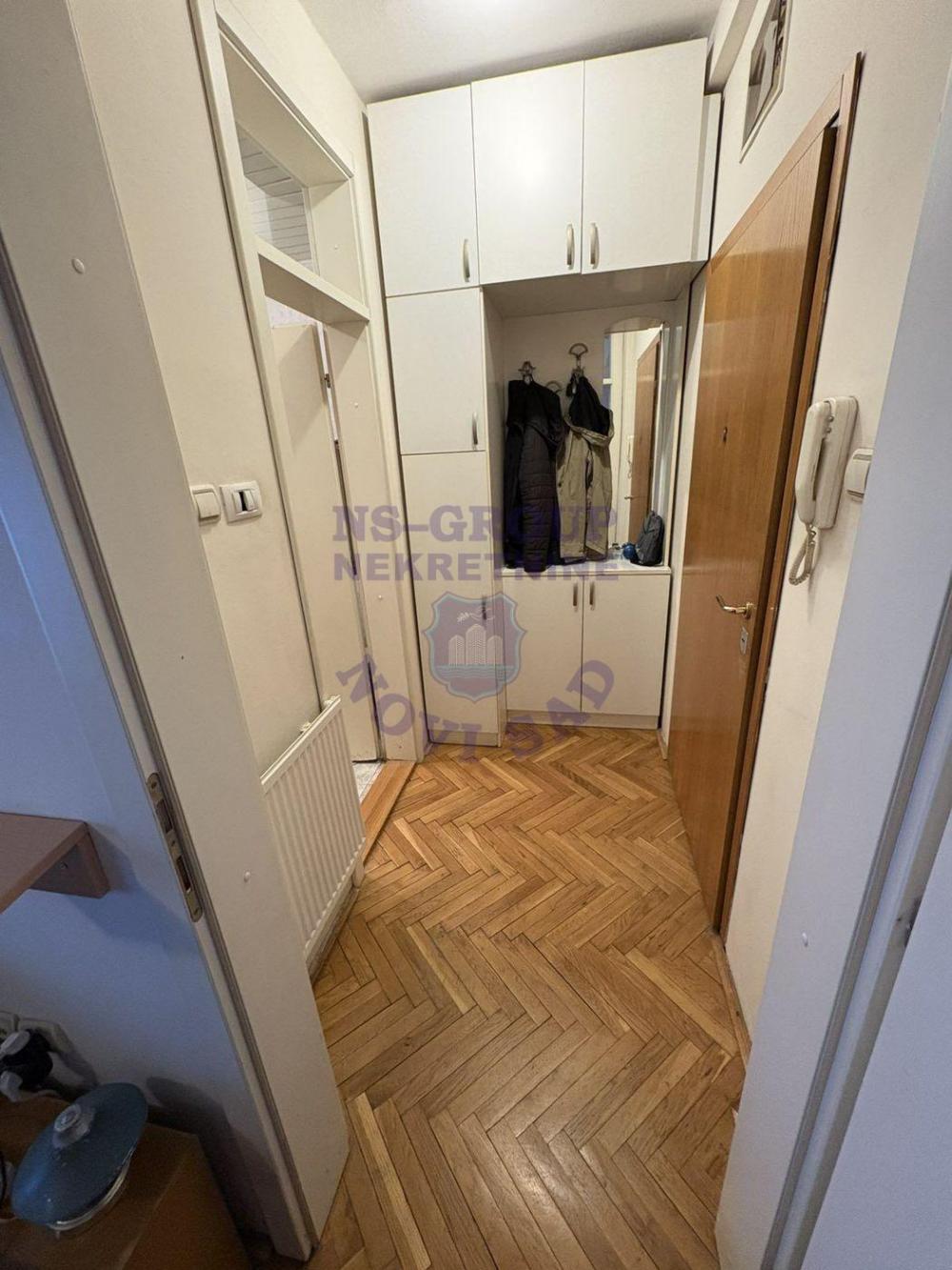 Slika 5 -  Odlična nameštena garsonjera na Trgu Komenskog