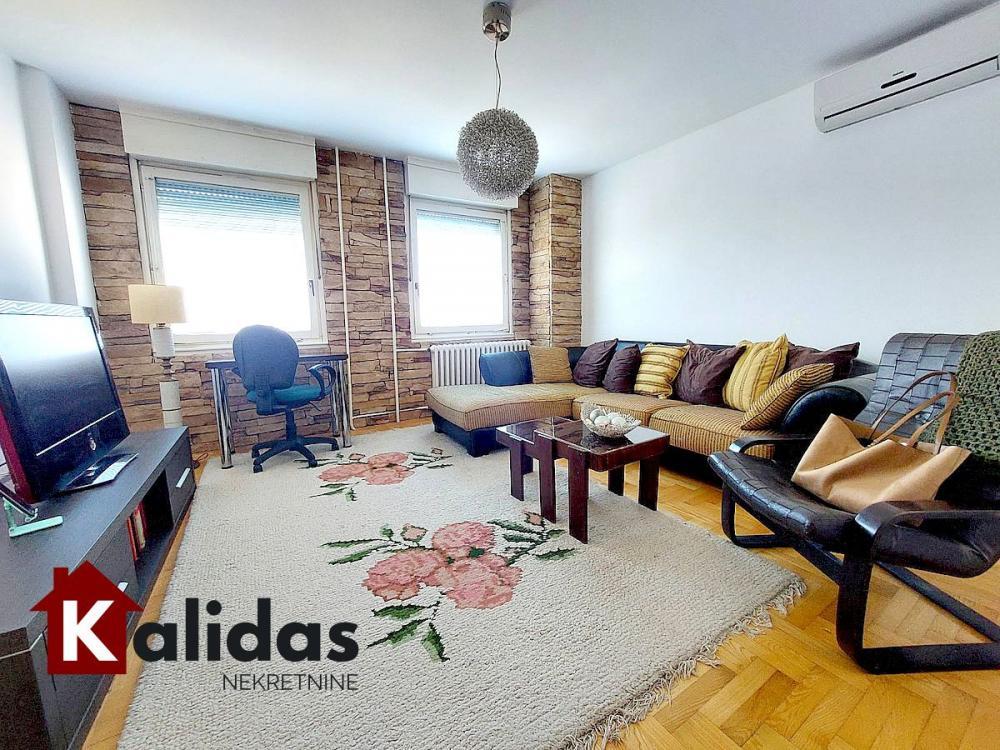 Glavna slika -Stan,NOVI SAD,BULEVAR,kv: 51, € 152440, ID: 1008702