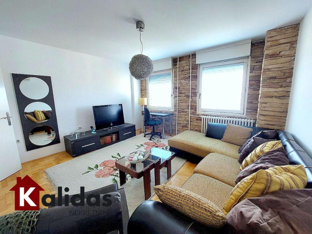 Slika 1 - Stan,NOVI SAD,BULEVAR,kv: 51, € 152440, ID: 1008702