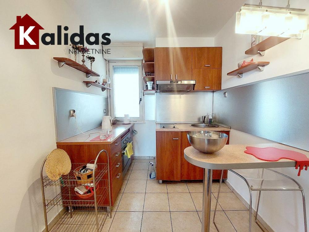 Slika 9 - Stan,NOVI SAD,BULEVAR,kv: 51, € 152440, ID: 1008702