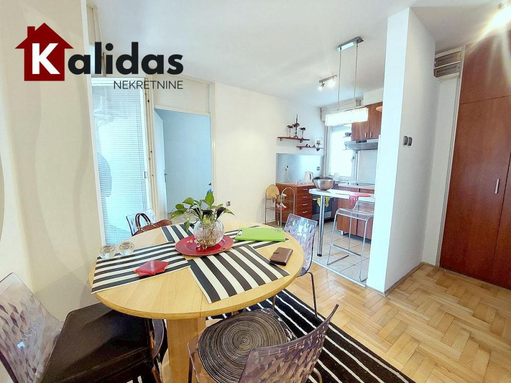 Slika 5 - Stan,NOVI SAD,BULEVAR,kv: 51, € 152440, ID: 1008702