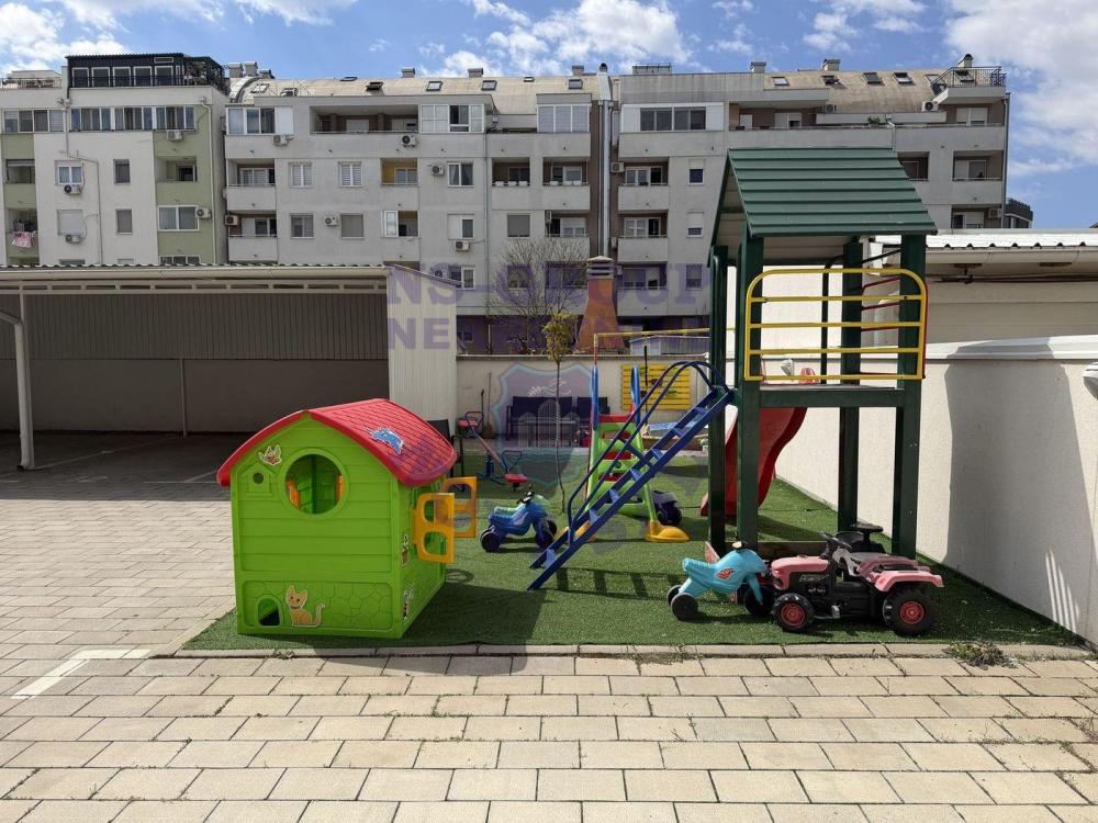 Slika 8 - Prelep, kompletno renoviran dvosoban stan na Petrovaradinu