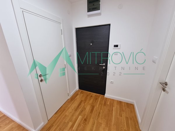 Slika 6 - NOVI SAD, BULEVAR PATRIJARHA PAVLA 