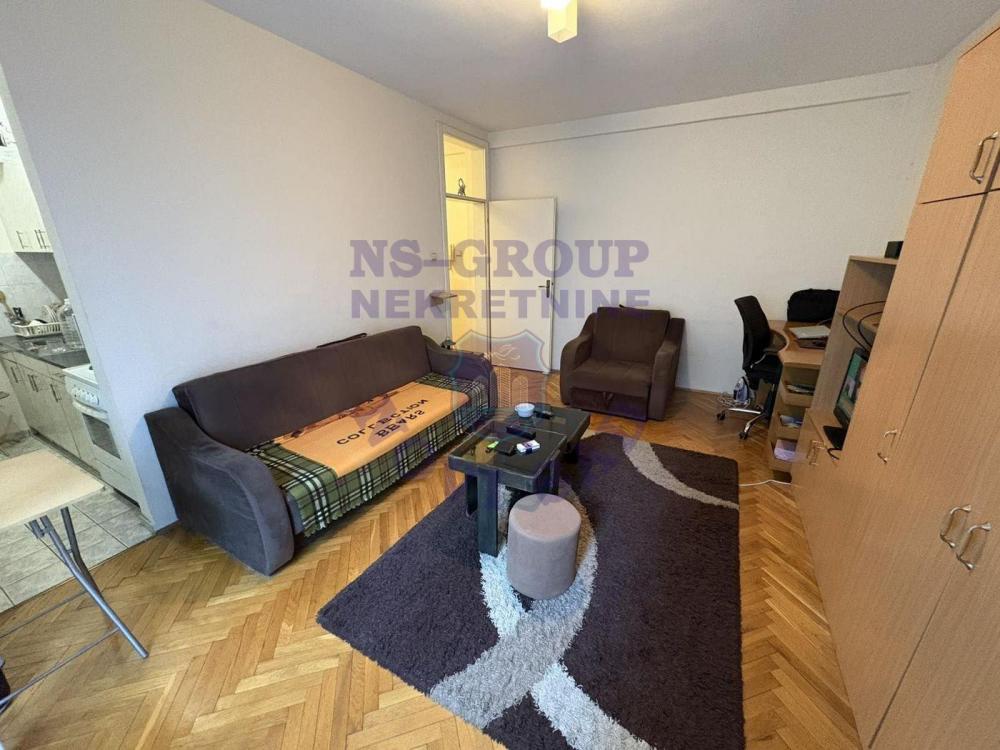 Slika 2 - Odlična garsonjera na Grbavici kod Bulevara