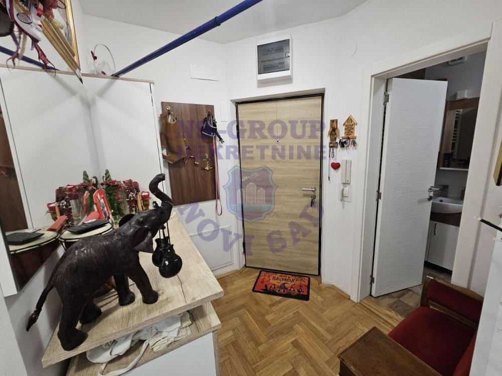 Slika 11 - 567646-Dvoiposoban stan- Novo naselje!