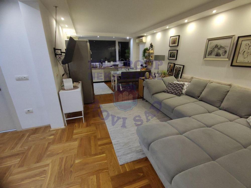 Glavna slika -Troiposoban stan, 85m2, Grbavica