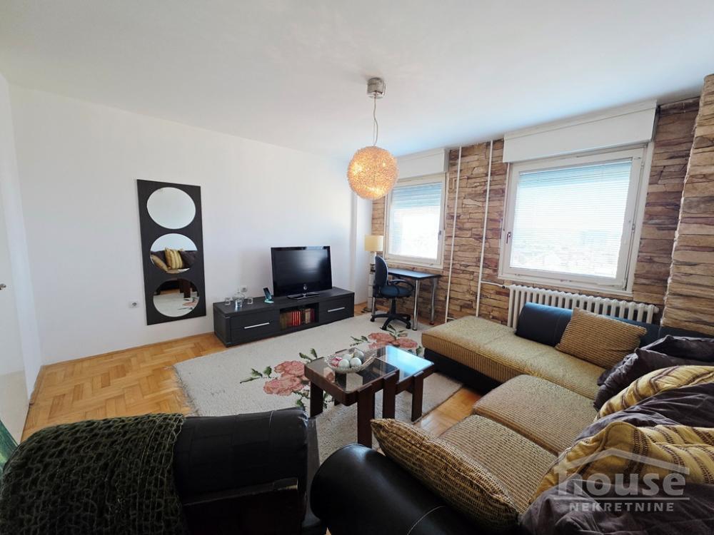 Glavna slika -Stan,NOVI SAD,BULEVAR,kv: 51.00, € 148000, ID: 1065664