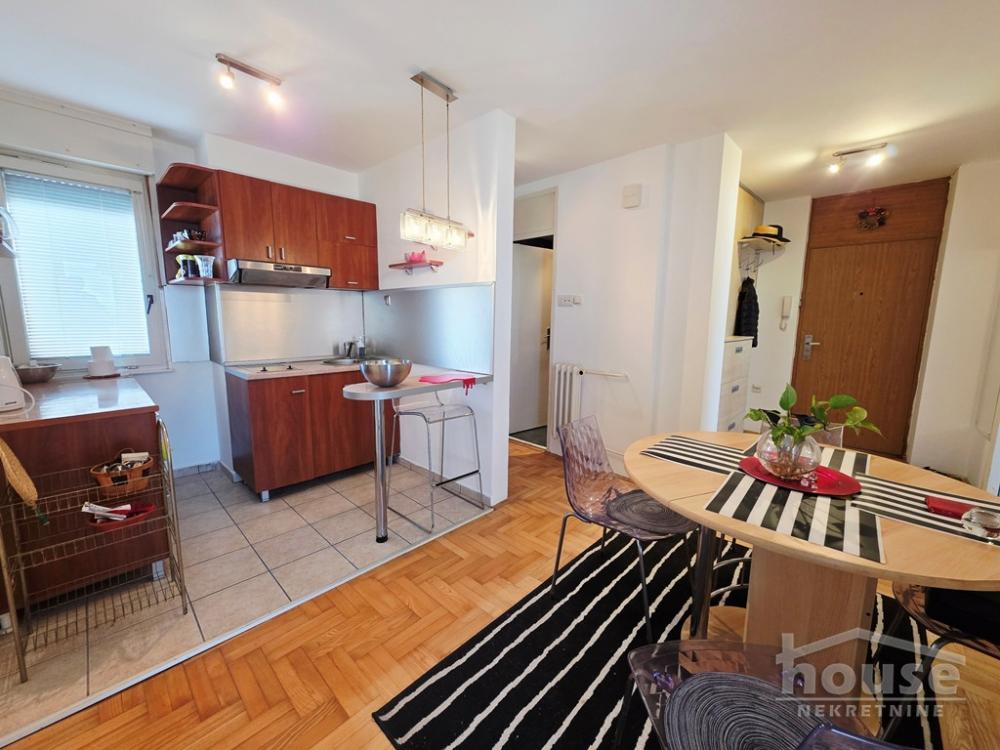 Slika 7 - Stan,NOVI SAD,BULEVAR,kv: 51.00, € 148000, ID: 1065664