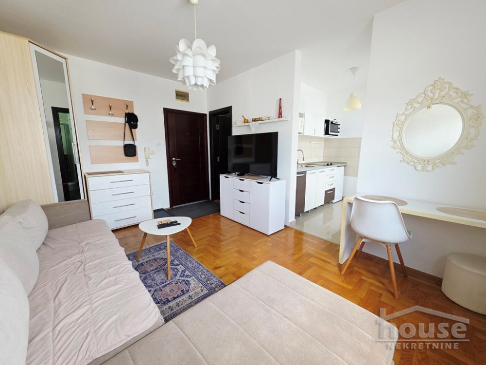 Glavna slika -Stan,NOVI SAD,CENTAR,kv: 24.00, € 95000, ID: 1065662