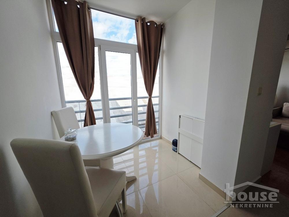 Slika 4 - Stan,NOVI SAD,CENTAR,kv: 24.00, € 95000, ID: 1065662