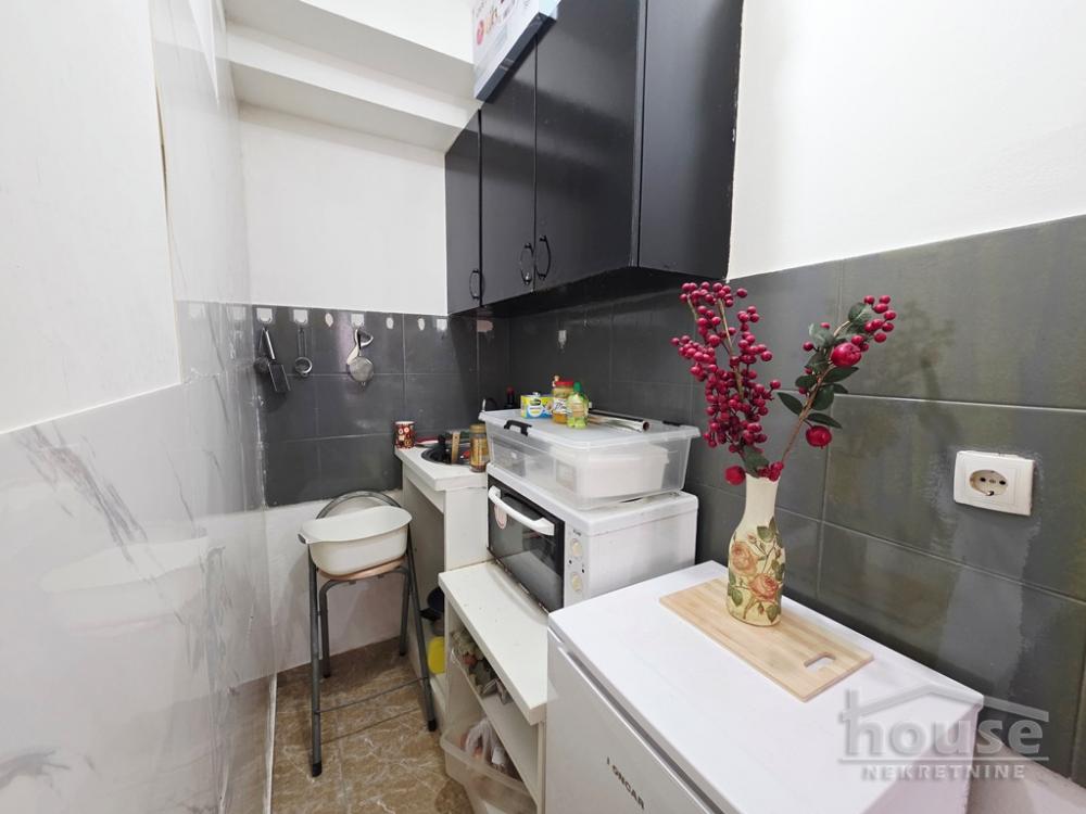 Slika 3 - Stan,NOVI SAD,AVIJACIJA,kv: 14.00, € 39000, ID: 1065657