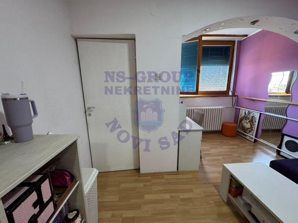 Slika 4 - Dvosoban, 42m2, Kej žrtava racije Novi Sad, sa terasom