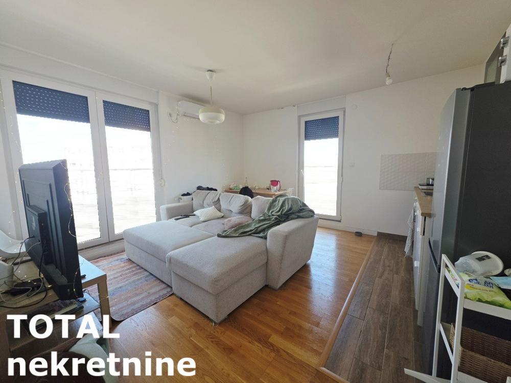 Glavna slika -Stan,NOVI SAD,BULEVAR PATRIJARHA PAVLA,kv: 65.00, € 165000, ID: 1102506