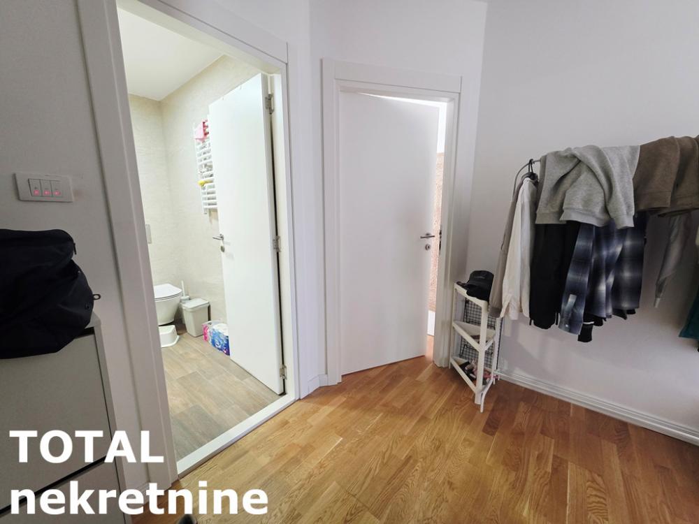 Slika 10 - Stan,NOVI SAD,BULEVAR PATRIJARHA PAVLA,kv: 65.00, € 165000, ID: 1102506