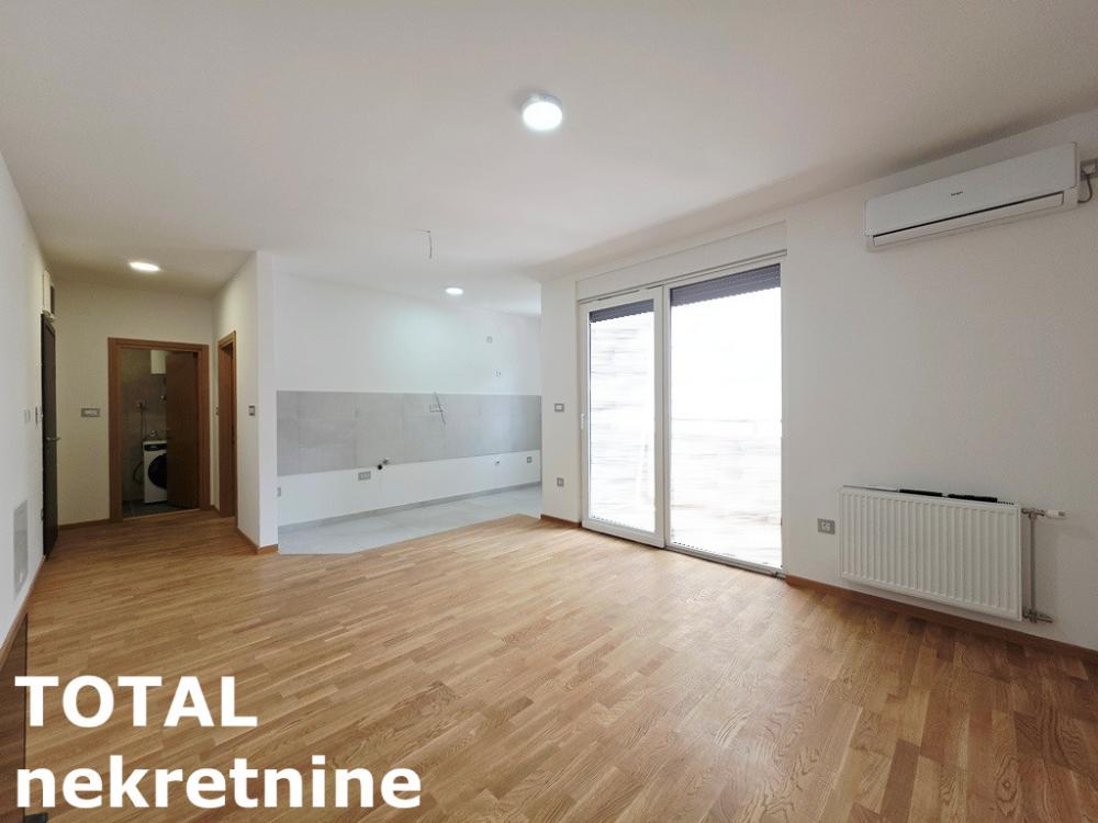 Slika 2 - Stan,NOVI SAD,TELEP,kv: 47.00, € 140000, ID: 1102382