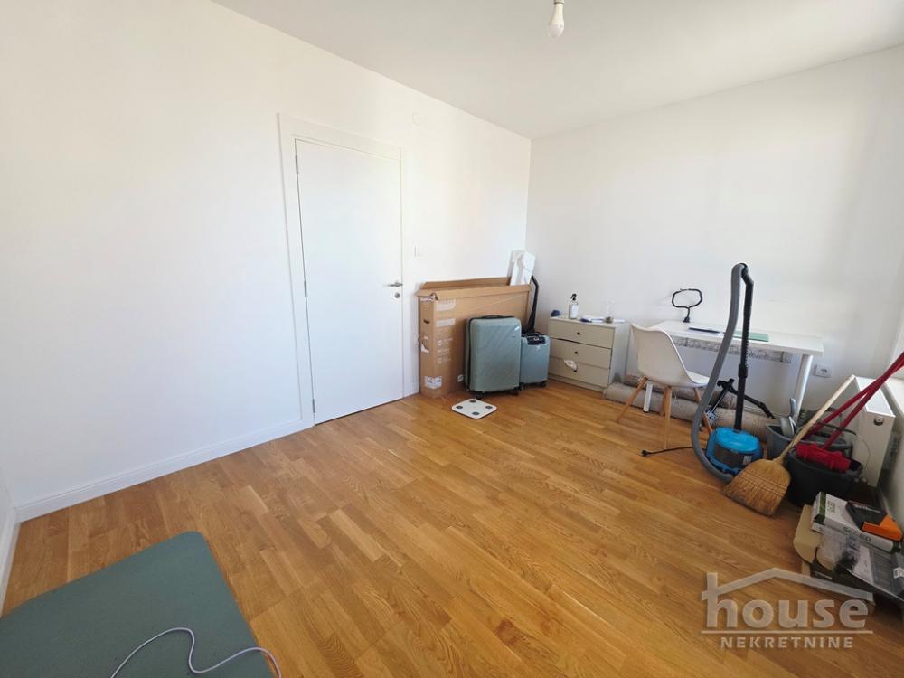 Slika 5 - Stan,NOVI SAD,BULEVAR PATRIJARHA PAVLA,kv: 65.00, € 165000, ID: 1065658