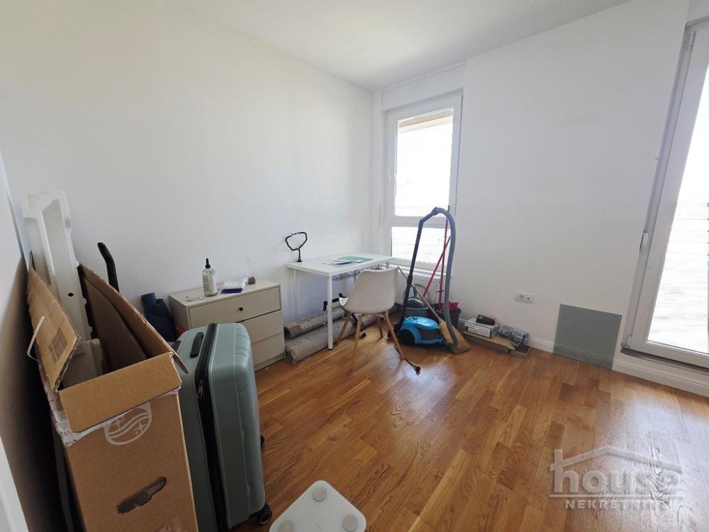 Slika 4 - Stan,NOVI SAD,BULEVAR PATRIJARHA PAVLA,kv: 65.00, € 165000, ID: 1065658