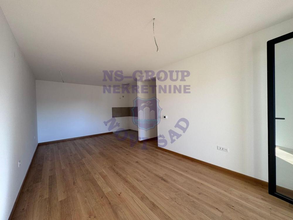 Slika 1 - Trosoban, 63m2, Telep Novi Sad, sa terasom, ima lift