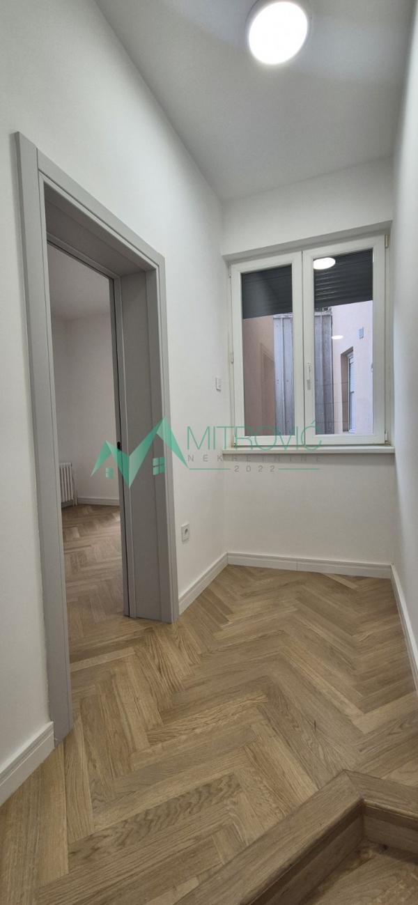 Slika 11 - Novi Sad, Centar - Kompletno renoviran Trosoban stan 75m2 u Centru Novog Sada 