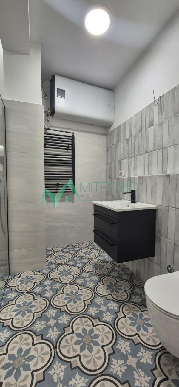 Slika 9 - Novi Sad, Centar - Kompletno renoviran Trosoban stan 75m2 u Centru Novog Sada 