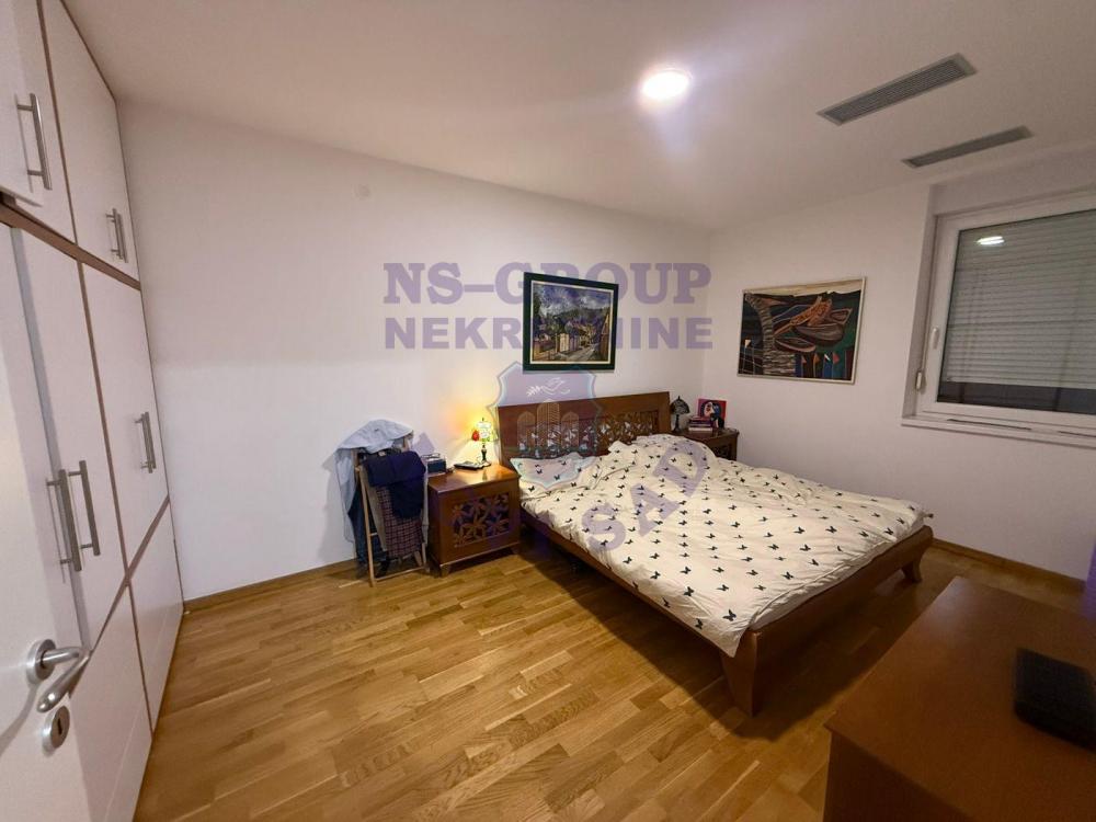 Slika 7 - Četvorosoban, 114m2, Sremska Kamenica Novi Sad, sa terasom, ima lift