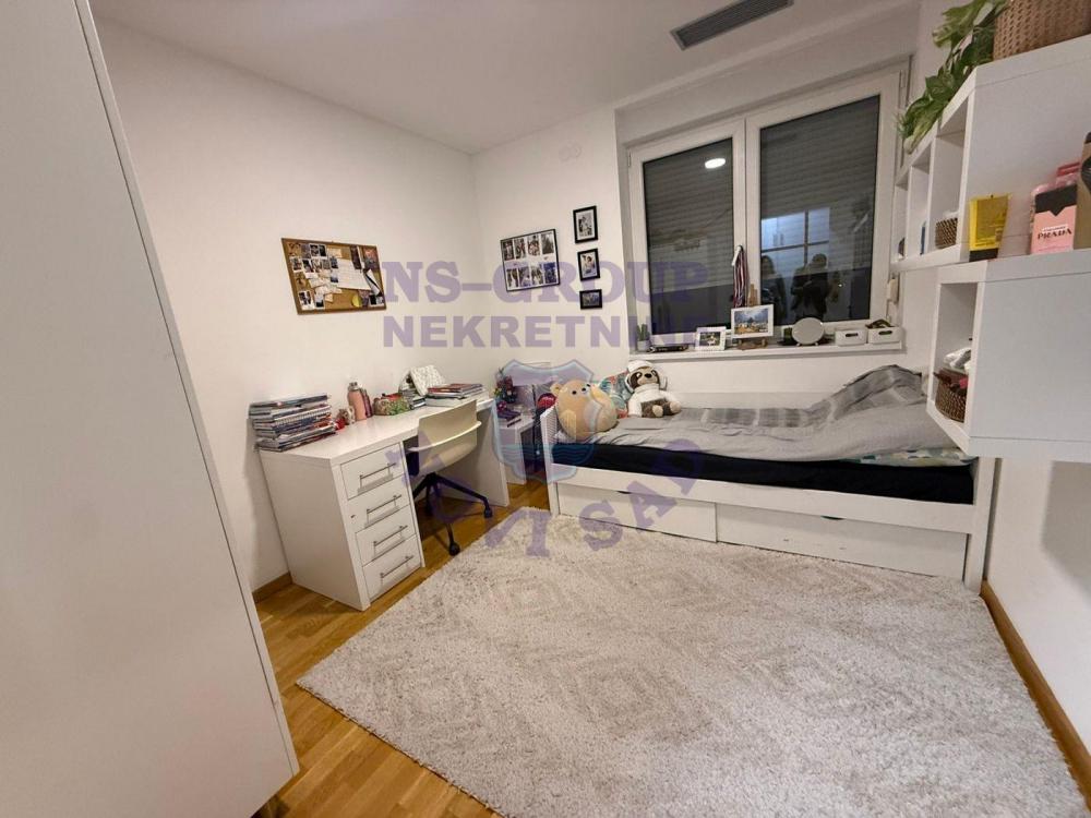 Slika 9 - Četvorosoban, 114m2, Sremska Kamenica Novi Sad, sa terasom, ima lift