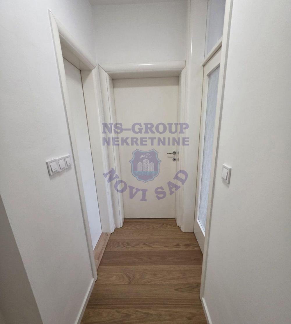Slika 10 - Dvosoban, 39m2, Podbara Novi Sad, sa terasom, ima lift