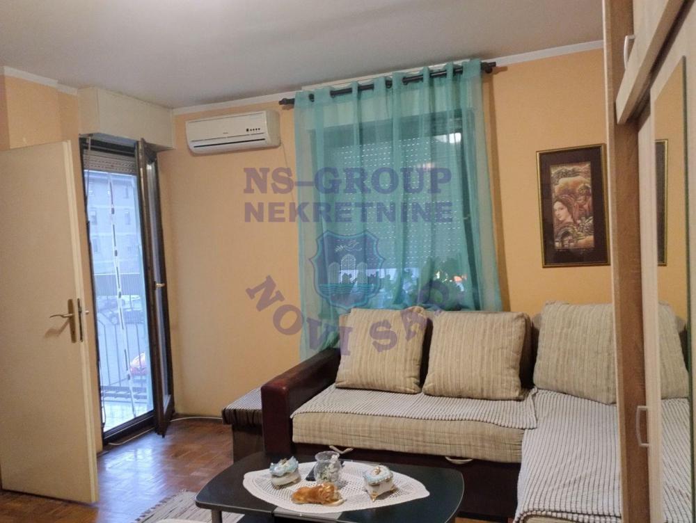 Slika 2 - Odličan stan - Šarengrad!