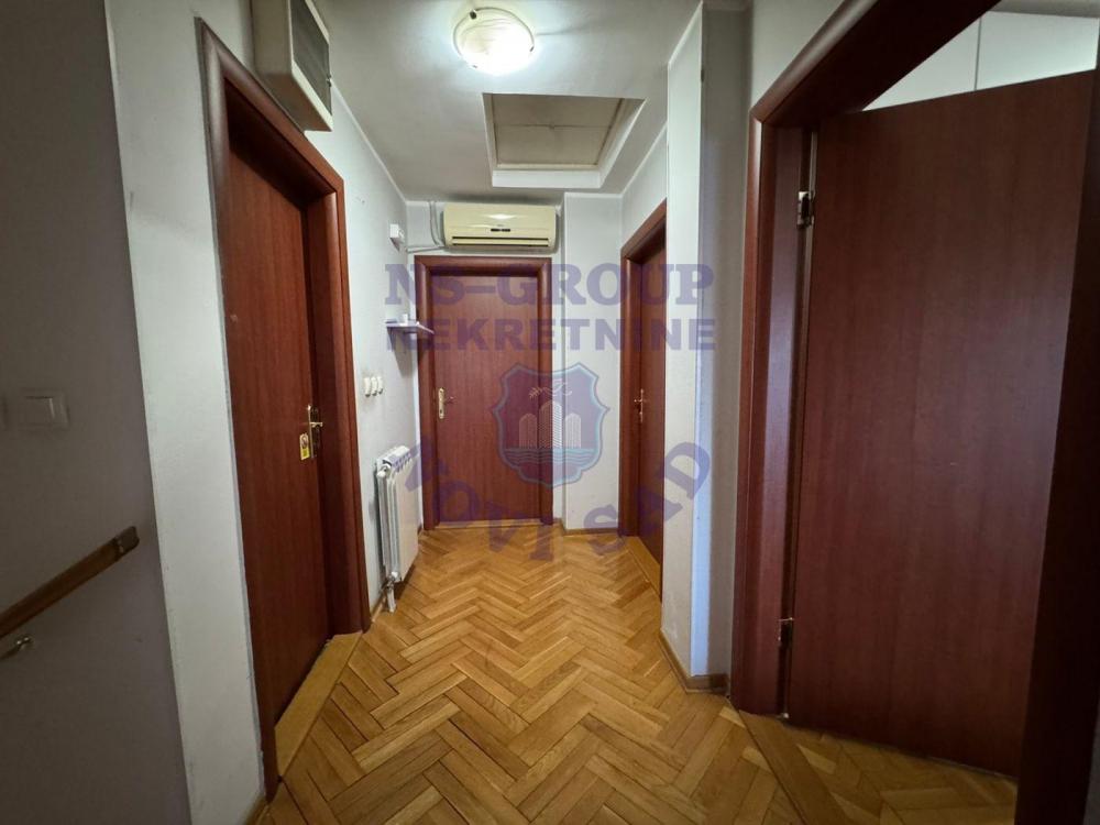 Slika 1 - Prodaja stana, 84m2, Nova Detelinara Novi Sad