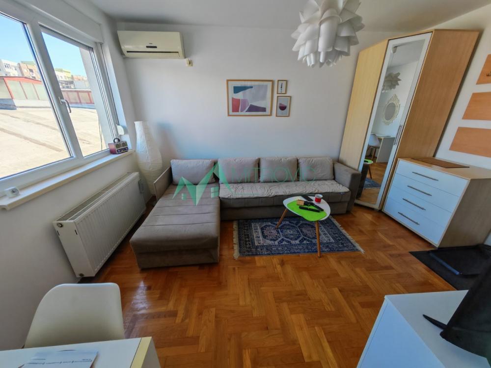 Slika 3 - Podbara, 24m2. Jednosoban namešten stan. 