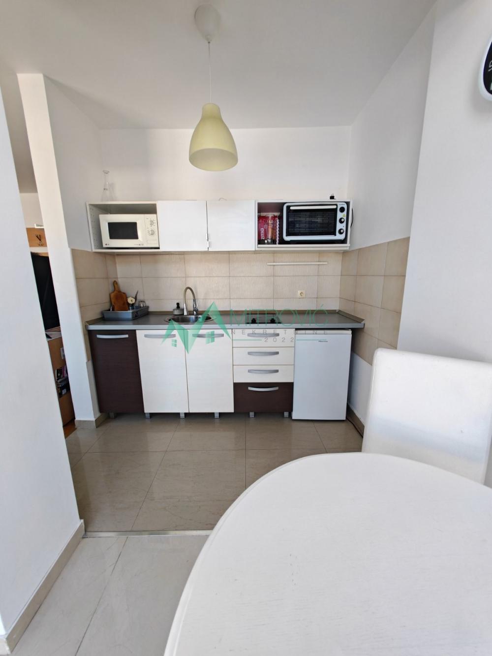 Slika 8 - Podbara, 24m2. Jednosoban namešten stan. 