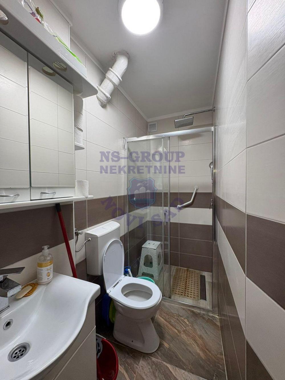 Slika 3 - Dvosoban, 48m2, Satelit Novi Sad, sa terasom