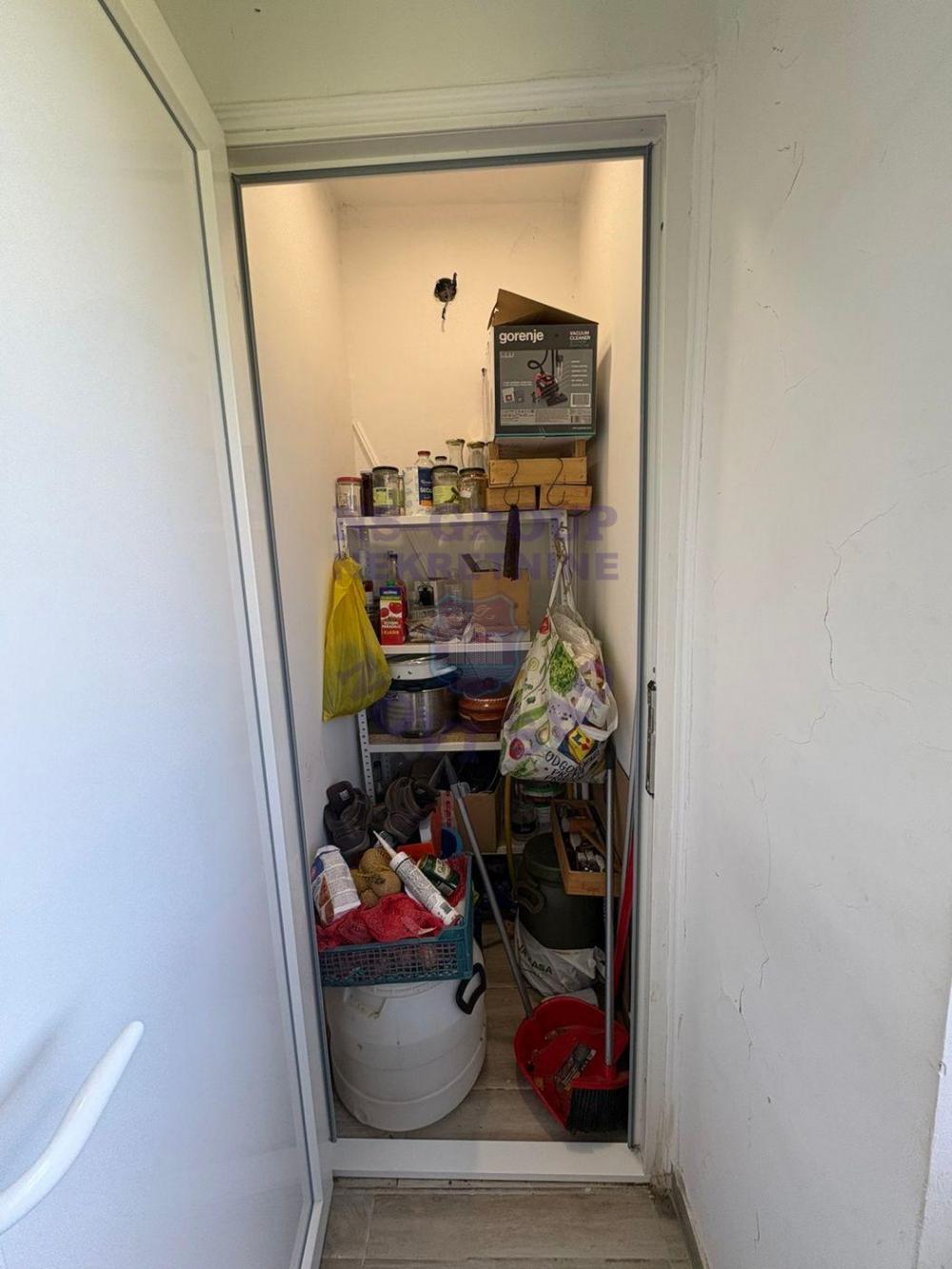 Slika 11 - Dvosoban, 48m2, Satelit Novi Sad, sa terasom