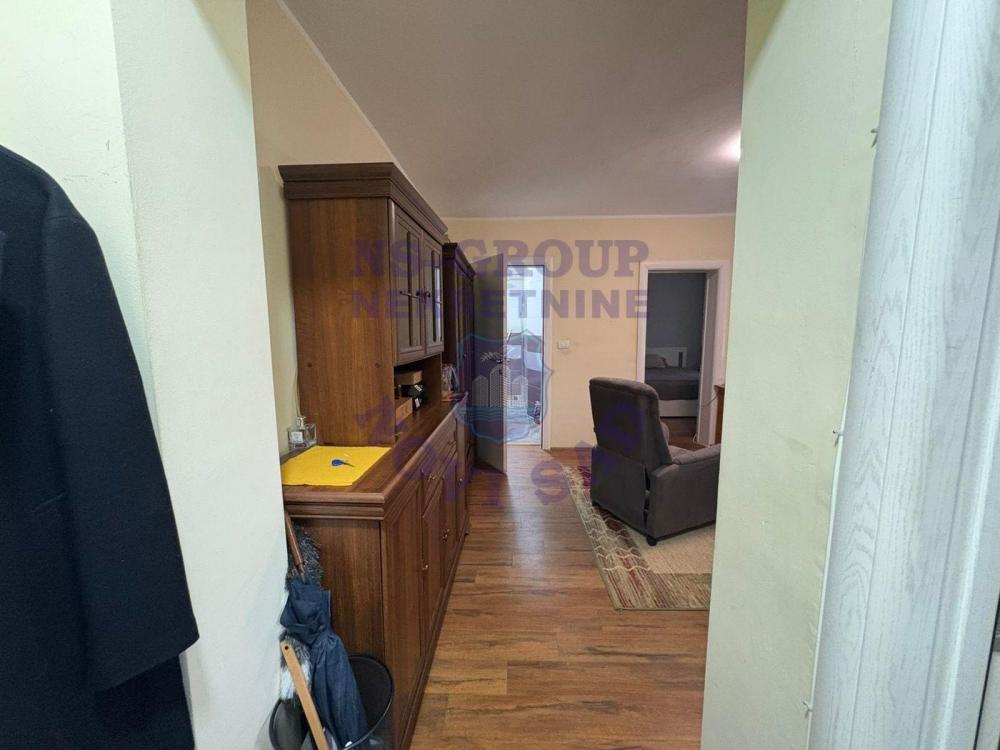 Slika 9 - Dvosoban, 48m2, Satelit Novi Sad, sa terasom