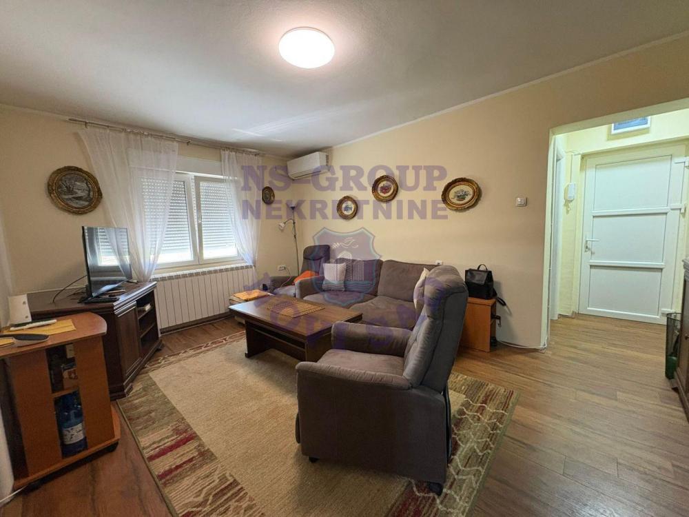 Slika 1 - Dvosoban, 48m2, Satelit Novi Sad, sa terasom