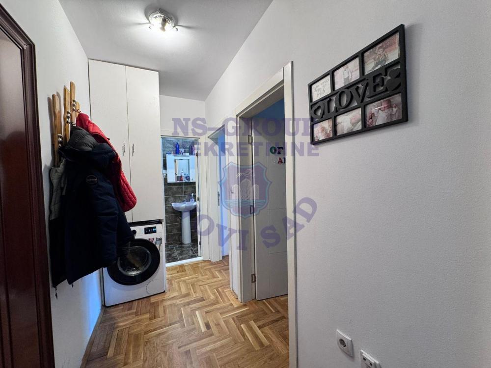 Slika 6 - Trosaoban, kompletno namešten stan - Nova Detelinara