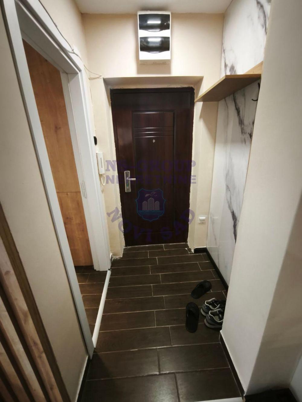 Slika 7 - Dvoiposoban, 48m2, Satelit Novi Sad, sa terasom