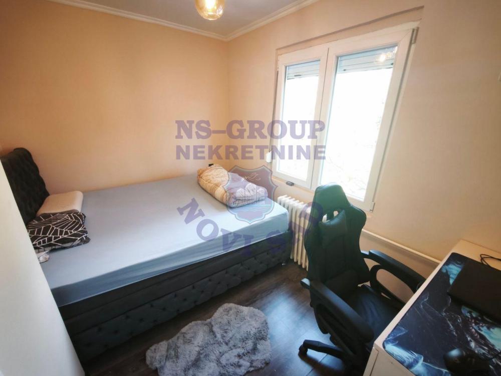 Slika 5 - Dvoiposoban, 48m2, Satelit Novi Sad, sa terasom