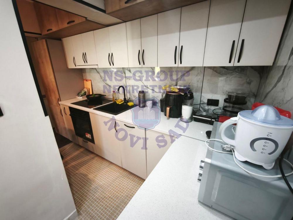 Slika 3 - Dvoiposoban, 48m2, Satelit Novi Sad, sa terasom