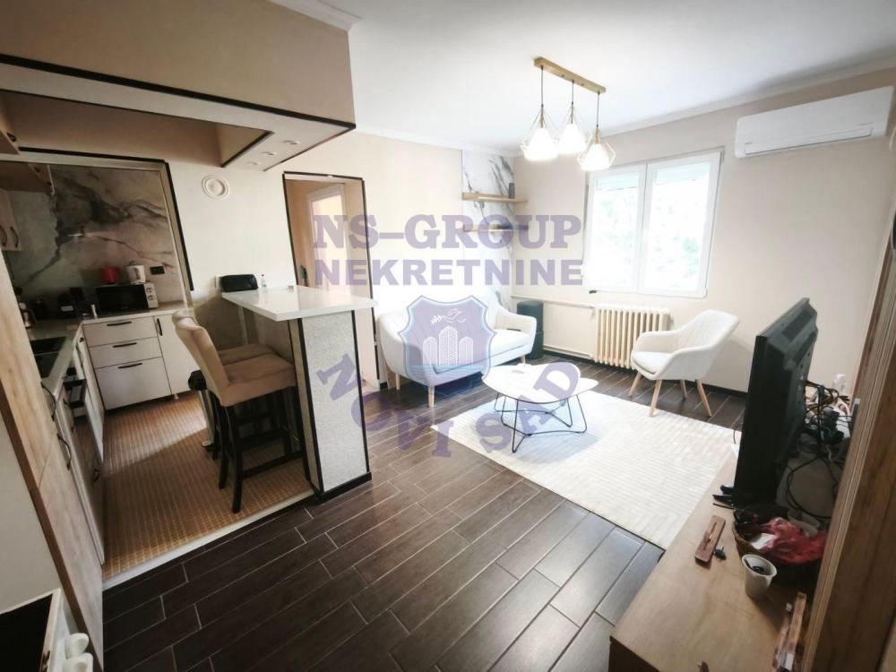 Slika 2 - Dvoiposoban, 48m2, Satelit Novi Sad, sa terasom