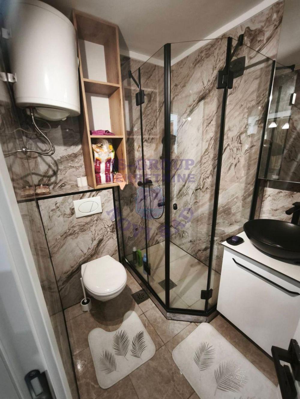 Slika 10 - Dvoiposoban, 48m2, Satelit Novi Sad, sa terasom