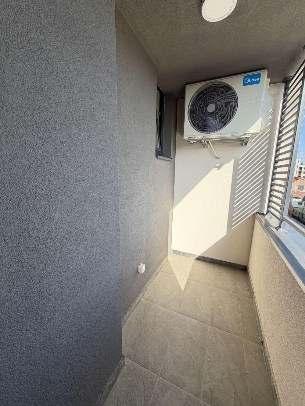 Slika 4 - Trosoban, 66m2, Telep Novi Sad, sa terasom