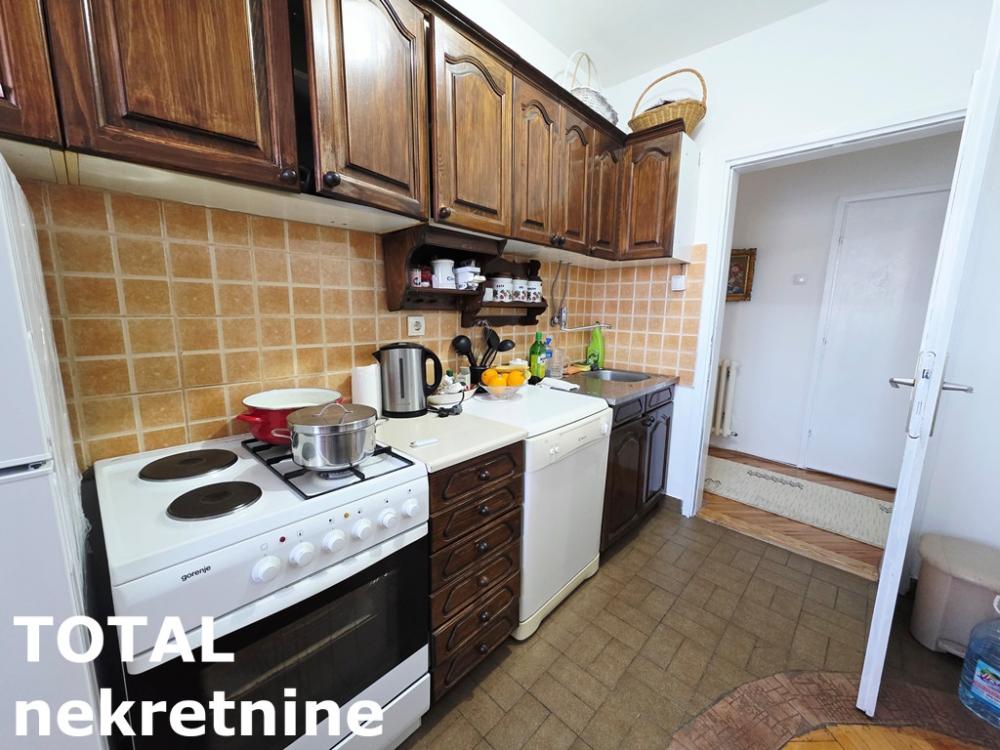 Slika 4 - Stan,NOVI SAD,BULEVAR,kv: 52.00, € 120000, ID: 1102514