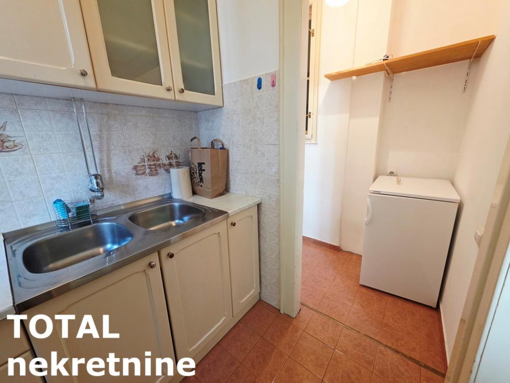 Slika 4 - Stan,NOVI SAD,CENTAR,kv: 72.00, € 206000, ID: 1102516